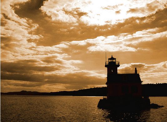 Esopus Lighthouse on the hudson river